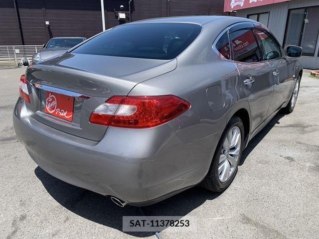 Nissan FUGA 2010-07 270707-4