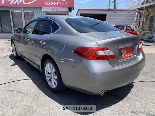 Nissan FUGA 2010-07 270707-6