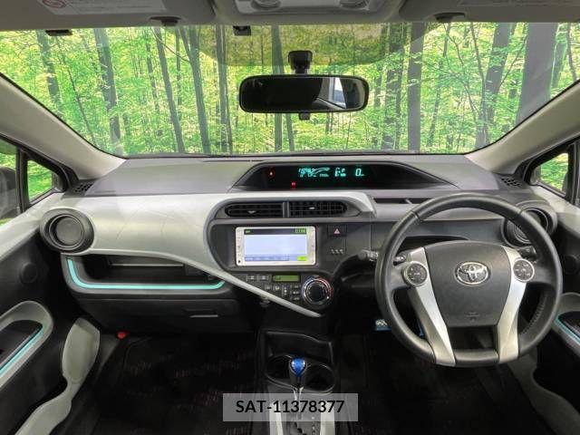 Toyota AQUA 2013-02 292511-1