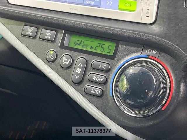 Toyota AQUA 2013-02 292511-4