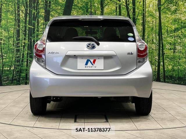 Toyota AQUA 2013-02 292511-12