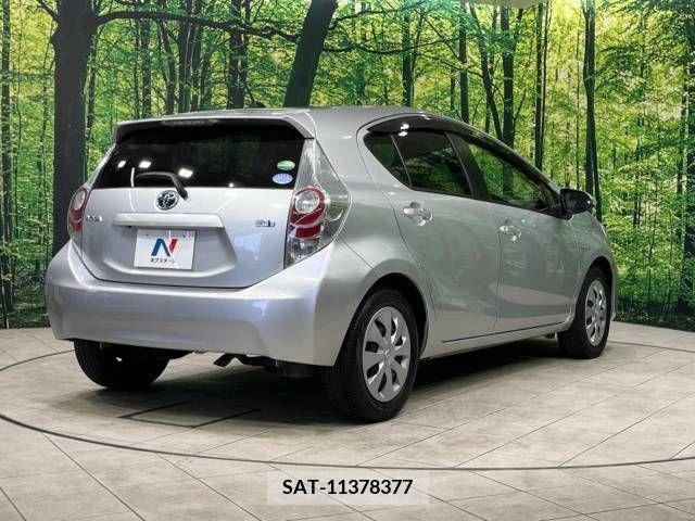 Toyota AQUA 2013-02 292511-14