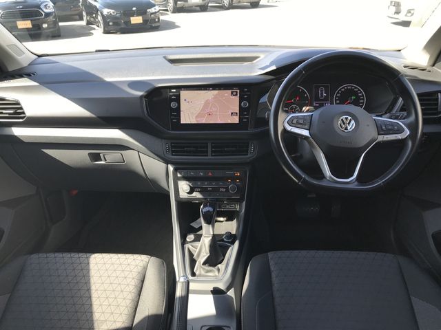 VolksWagen T-CROSS 2020-03 14527-1