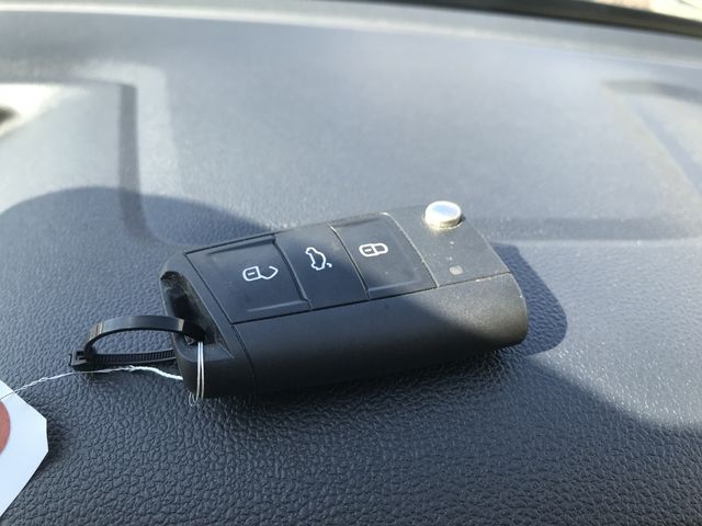 VolksWagen T-CROSS 2020-03 14527-25