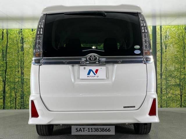 Toyota VOXY 2015-06 215380-16