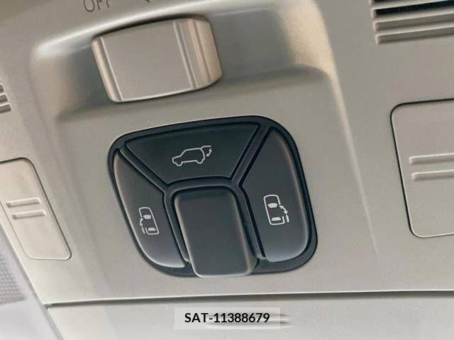 Toyota VELLFIRE 2013-05 381349-4