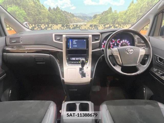 Toyota VELLFIRE 2013-05 381349-1