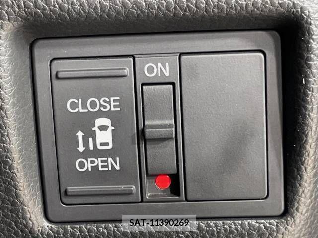 Honda N BOX CUSTOM 2022-05 364730-2