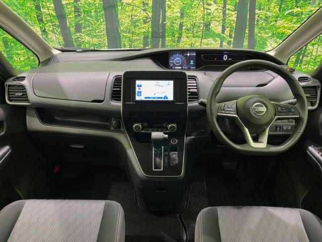Nissan SERENA 2022-07 27318-1