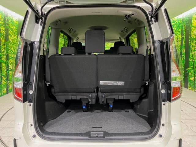 Nissan SERENA 2022-07 27318-10
