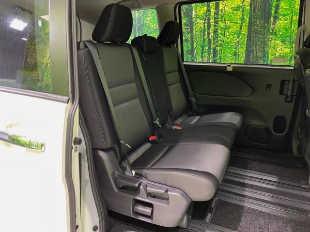 Nissan SERENA 2022-07 27318-8