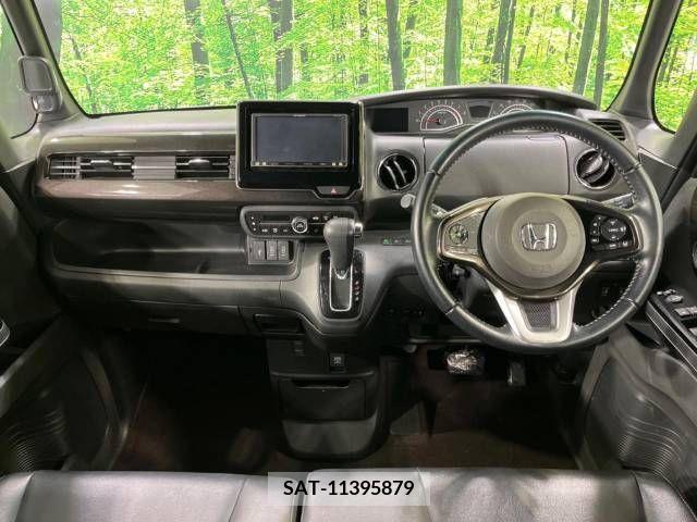 Honda N BOX 2018-12 205726-1