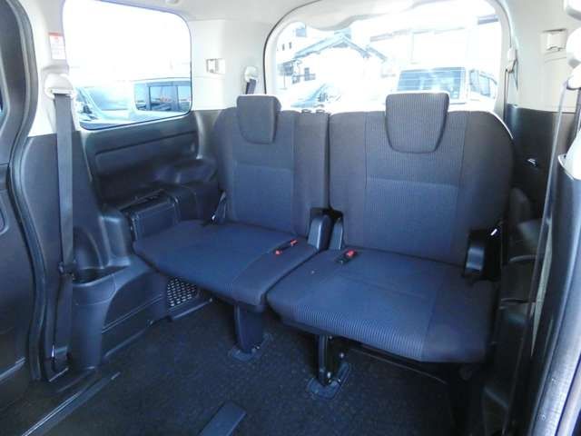 Toyota VOXY 2014-01 181503-26