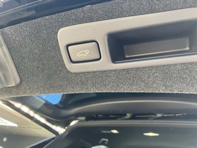 Toyota HARRIER 2018-07 29304-16