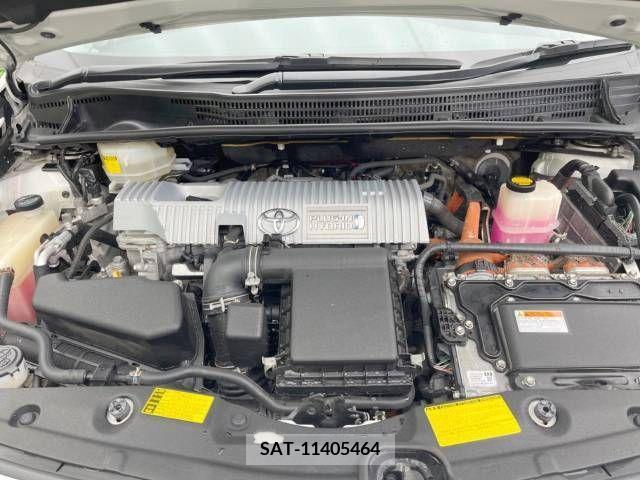 Toyota PRIUS PHV 2013-02 377813-19