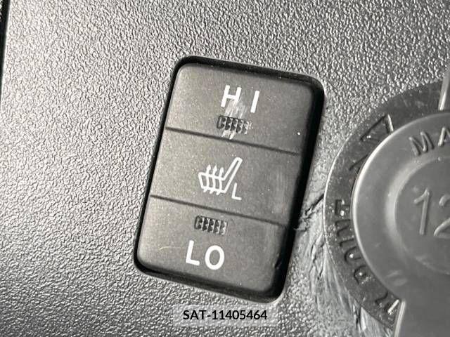 Toyota PRIUS PHV 2013-02 377813-5