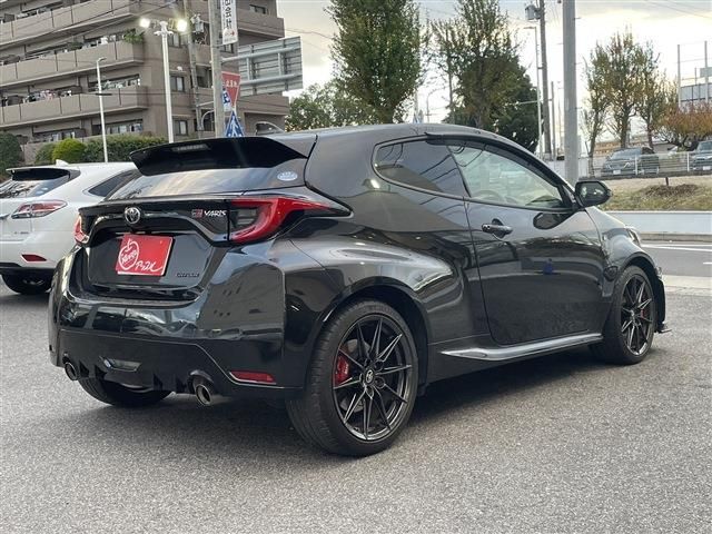 Toyota YARIS 2021-03 186729-2