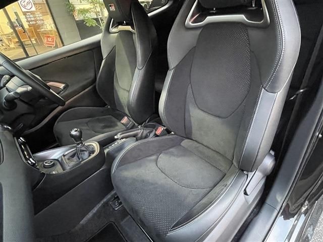 Toyota YARIS 2021-03 186729-18