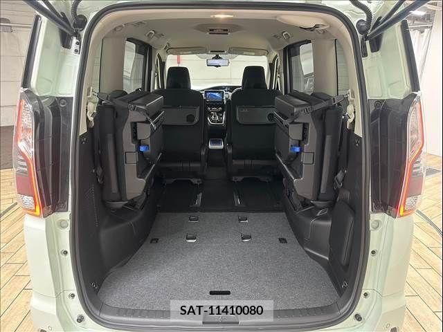 Nissan SERENA 2019-02 284139-19