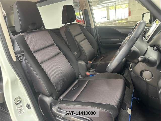 Nissan SERENA 2019-02 284139-7