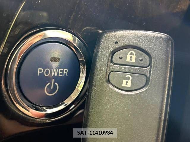 Toyota PRIUS 2013-07 393330-4