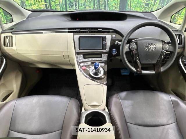 Toyota PRIUS 2013-07 393330-1