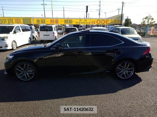 Lexus IS 2013-09 251919-11
