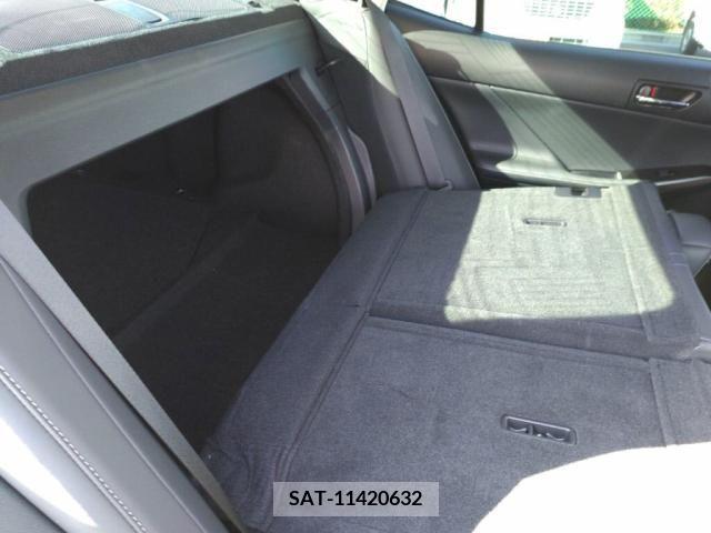 Lexus IS 2013-09 251919-25
