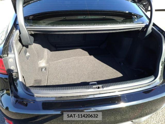 Lexus IS 2013-09 251919-24