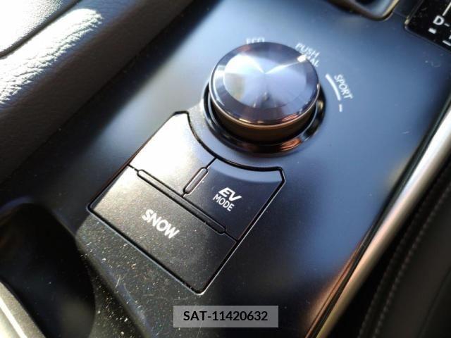 Lexus IS 2013-09 251919-18