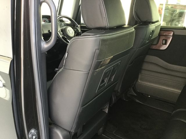Honda N BOX CUSTOM 2018-03 181391-22