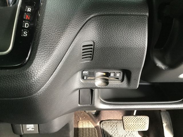 Honda N BOX CUSTOM 2018-03 181391-17