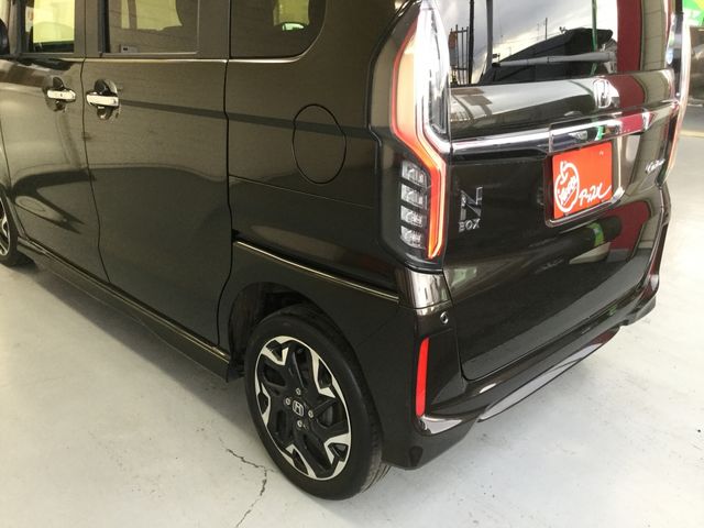 Honda N BOX CUSTOM 2018-03 181391-26