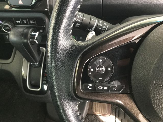 Honda N BOX CUSTOM 2018-03 181391-13