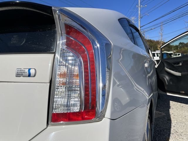Toyota PRIUS 2012-11 191896-7
