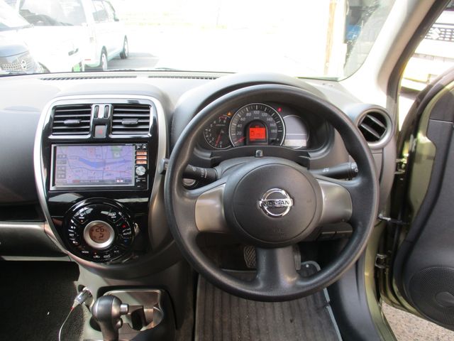 Nissan MARCH 2013-08 1006-8