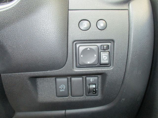Nissan MARCH 2013-08 1006-16