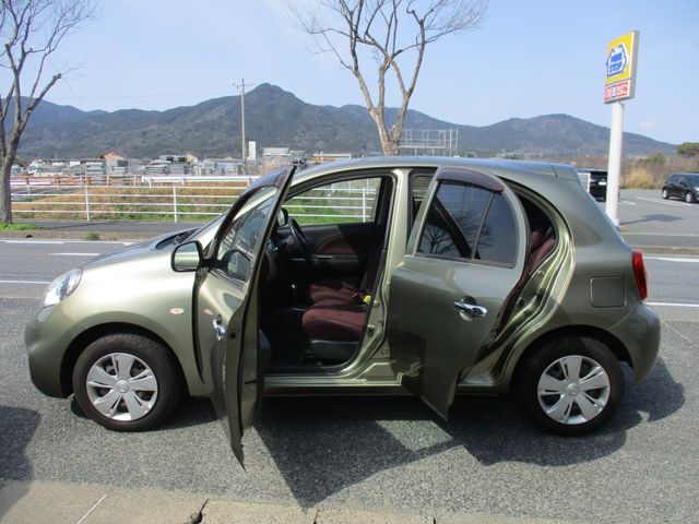 Nissan MARCH 2013-08 1006-5