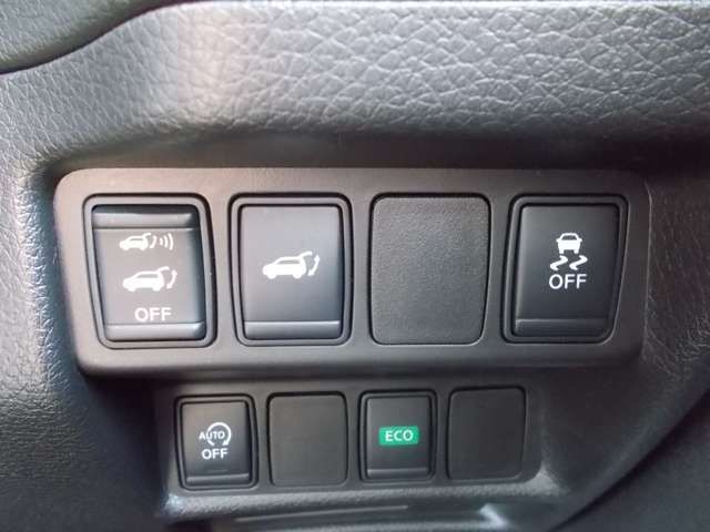 Nissan X-TRAIL 2017-05 23393-13