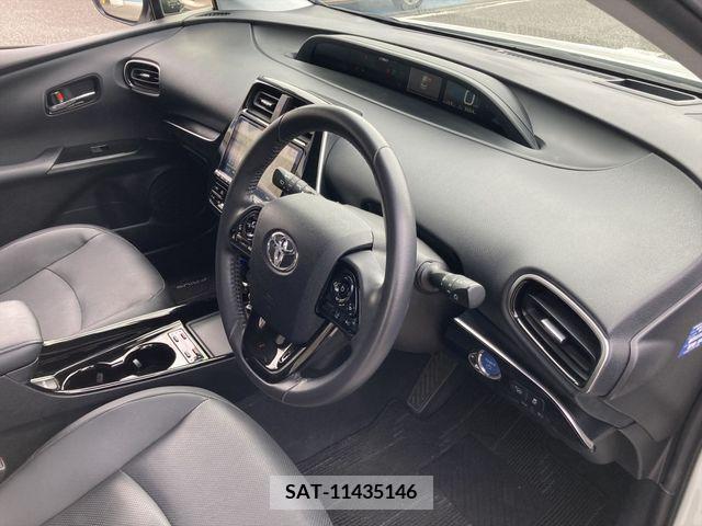 Toyota PRIUS 2019-01 350799-11