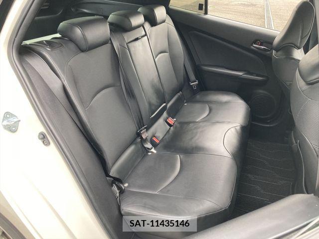 Toyota PRIUS 2019-01 350799-2
