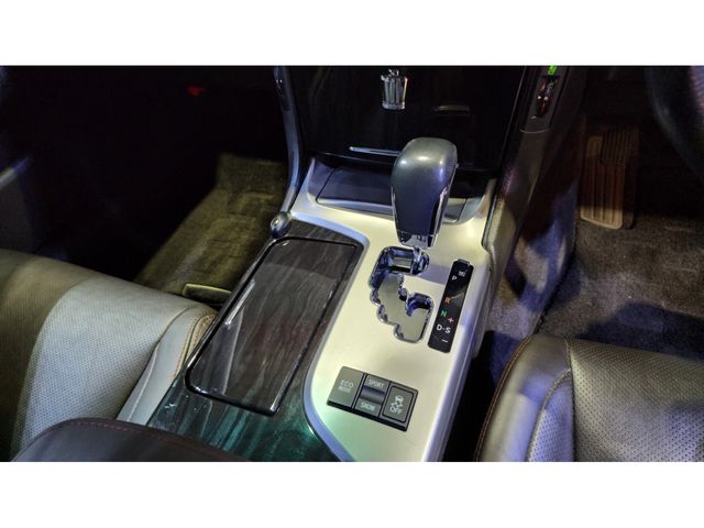 Toyota CROWN SEDAN 2012-06 8107-19