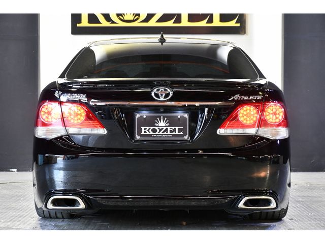 Toyota CROWN SEDAN 2012-06 8107-12