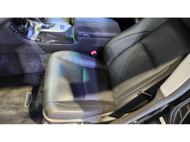 Toyota CROWN SEDAN 2012-06 8107-23