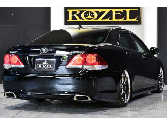 Toyota CROWN SEDAN 2012-06 8107-13