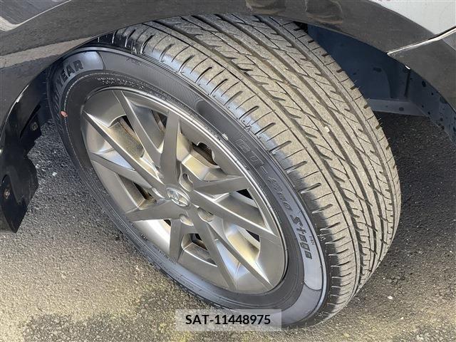 Toyota PRIUS ALPHA 2014-10 283463-5