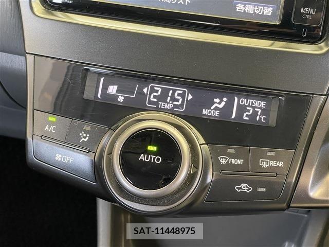 Toyota PRIUS ALPHA 2014-10 283463-12
