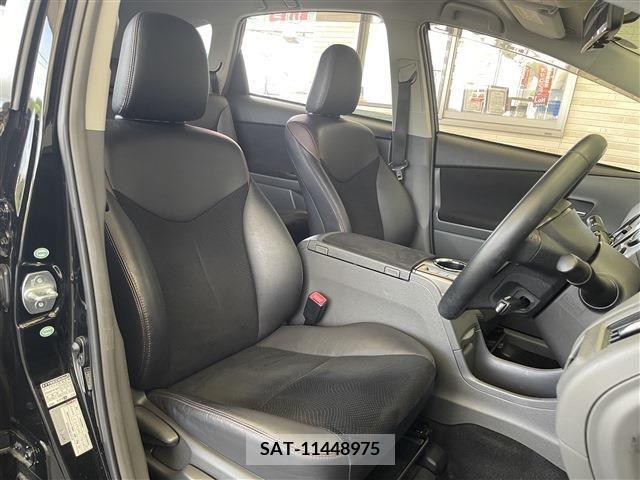 Toyota PRIUS ALPHA 2014-10 283463-13