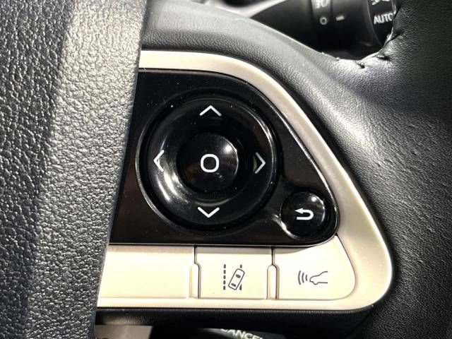 Toyota PRIUS 2016-09 26870-8