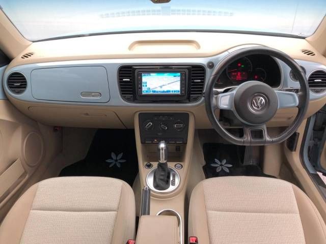VolksWagen THE BEETLE 2015-02 16400-1